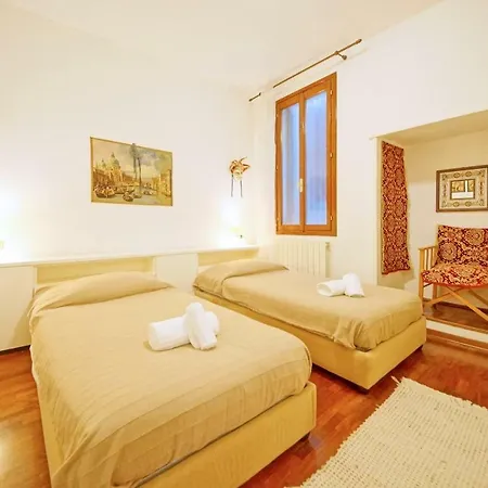 Dolcevita N 408 Venise
